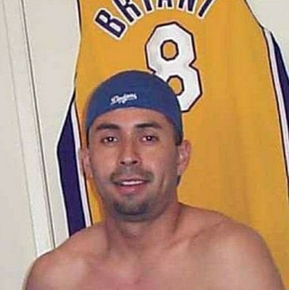 Meet your Posher, Robert - Picture 13 of 16